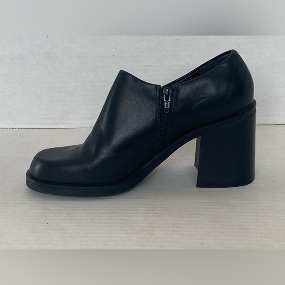 Womens BAKERS Embassy ll Black Leather Chunky Ankle Booties Size 7.5 - Picture 8 of 15